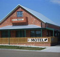 The Bakehouse Motel - Sunshine Coast Guide
