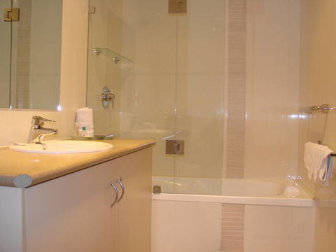 Vine Court Barossa - Sunshine Coast Guide 1