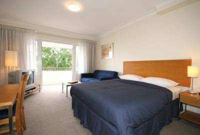 Waldorf Apartment Hotel Pennant Hills - Sunshine Coast Guide 0