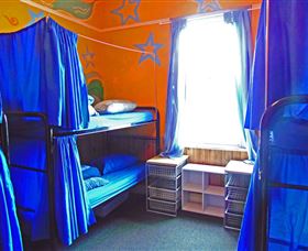 Albany Backpackers - Sunshine Coast Guide 1