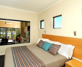 Assured Ascot Quays Apartment Hotel - Sunshine Coast Guide 1