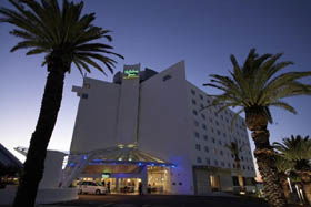 Crown Perth Promenade - Sunshine Coast Guide 0