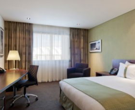 Crown Perth Promenade - Sunshine Coast Guide 1