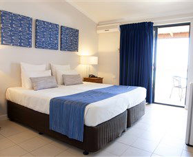 RAC Monkey Mia Dolphin Resort - Sunshine Coast Guide 0