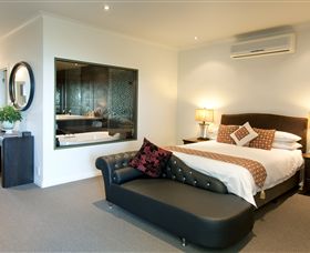 Arthurs Views - Sunshine Coast Guide 4