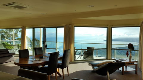 Arthurs Views - Sunshine Coast Guide 7