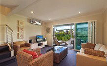 Pacific Blue 358 - Sunshine Coast Guide 0