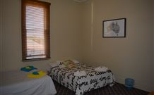 Argyle Hotel Maclean With CaneCutters Bar And Grill - Maclean - Sunshine Coast Guide 3