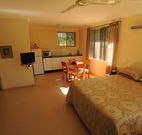 Ned's Bed Horse and Dog-Otel - Clybucca - Sunshine Coast Guide