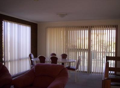 Anchor Bell Holiday Apartments - Sunshine Coast Guide 3