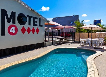 Caboolture Central Motor Inn - Sunshine Coast Guide 0