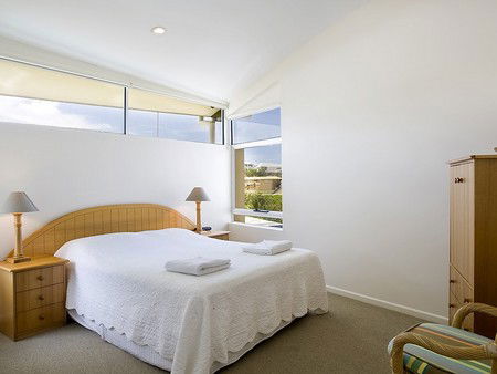 Aqua Promenade Beachfront Apartments - Sunshine Coast Guide 3