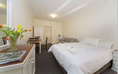 Aussie Settler Motel - Sunshine Coast Guide 4