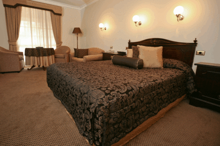Australian Heritage Motor Inn - Sunshine Coast Guide