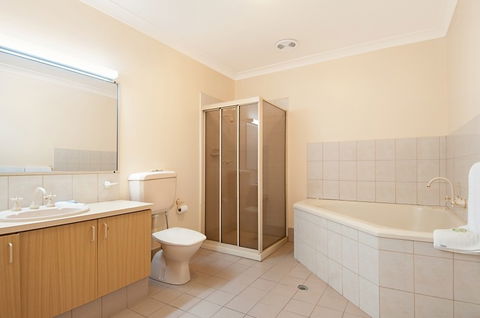 Comfort Inn Dandenong - Sunshine Coast Guide 5