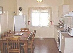 Argyle Terrace Motor Inn - Sunshine Coast Guide 4