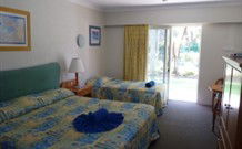 Yamba Aston Motel - Yamba - Sunshine Coast Guide 1