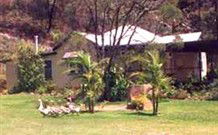 Moorallie Cottage Farm Stay - Sunshine Coast Guide 1