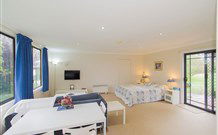 Annies Bed And Breakfast - Sunshine Coast Guide 1