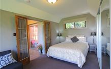 ClareVilla - Sunshine Coast Guide 0