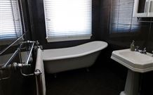 Mates Gully Boutique Accommodation - - Sunshine Coast Guide 1