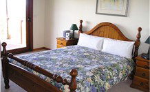 Valley Of The Waters Bed And Breakfast - Sunshine Coast Guide 4