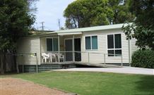 Colonial Palms Motel - Sunshine Coast Guide 0
