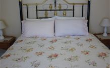 Couria Creek Cottages - Sunshine Coast Guide 1