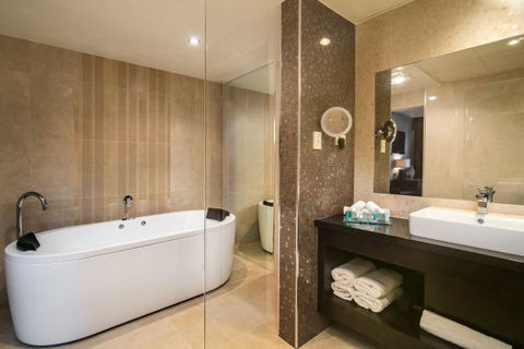 Arkaba Hotel - Sunshine Coast Guide 3