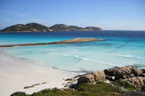 Esperance YHA - Sunshine Coast Guide 7
