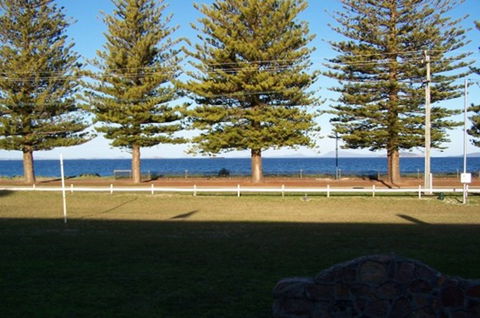 Esperance YHA - Sunshine Coast Guide 9
