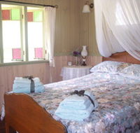 Flora Alba Accommodation - Sunshine Coast Guide