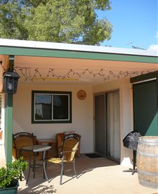 Charleville Bush Caravan Park And Cottage - Sunshine Coast Guide 1