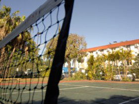 Airport Hacienda Best Western Motel - Sunshine Coast Guide 3