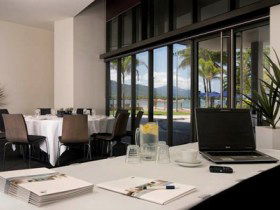 Cairns Harbour Lights - Sunshine Coast Guide 1
