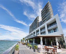 Cairns Harbour Lights - Sunshine Coast Guide 3