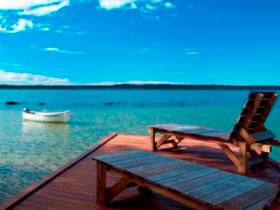 Eumarella Shores Noosa Lake Retreat - Sunshine Coast Guide 0