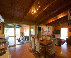 Clandulla Cottages And Farmstay - Sunshine Coast Guide 1