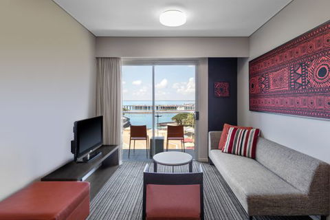 Adina Apartment Hotel Darwin Waterfront - Sunshine Coast Guide 6