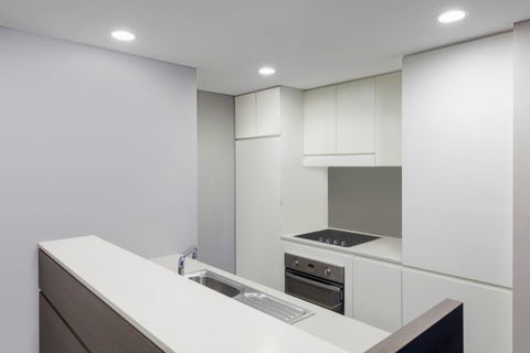 Adina Apartment Hotel Darwin Waterfront - Sunshine Coast Guide 7