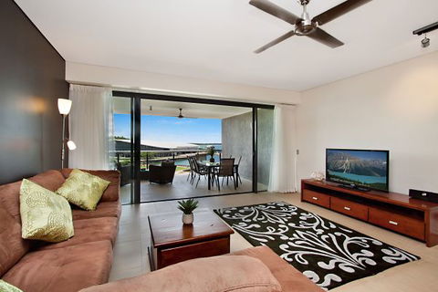 Akuna Waterfront - Sunshine Coast Guide 7