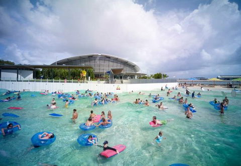Akuna Waterfront - Sunshine Coast Guide 11