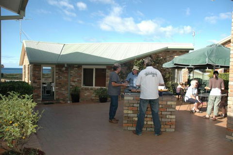 Captain's Quarters Bermagui - Sunshine Coast Guide 1