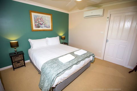 Dell-Lee Cottage - Sunshine Coast Guide 1