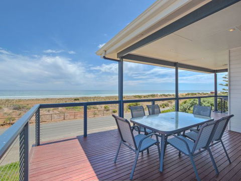 Century 21 SouthCoast: Moana Blue - Sunshine Coast Guide 42
