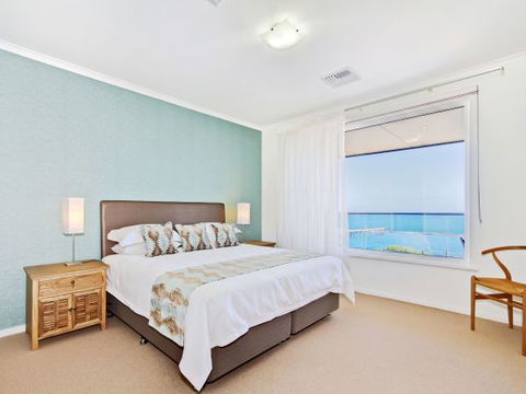 Century 21 SouthCoast: Moana Blue - Sunshine Coast Guide 49