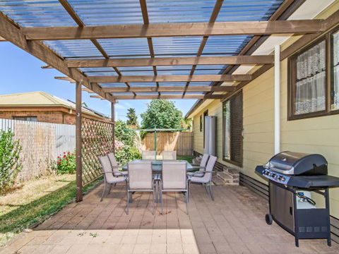 Century 21 SouthCoast: Moana Blue - Sunshine Coast Guide 51