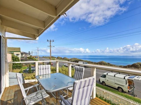 Century 21 SouthCoast: Moana Blue - Sunshine Coast Guide 57
