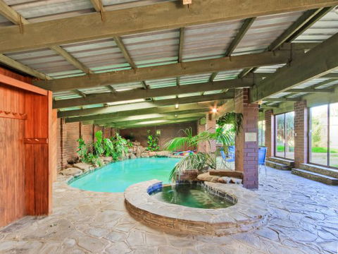 Century 21 SouthCoast: Moana Blue - Sunshine Coast Guide 59
