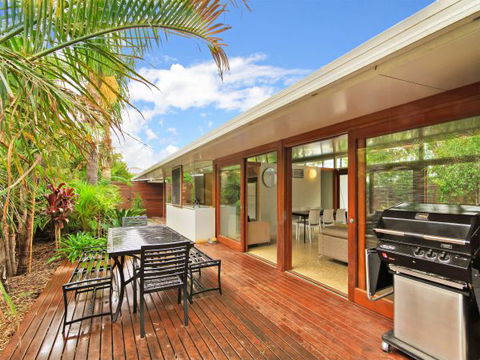 Century 21 SouthCoast: Moana Blue - Sunshine Coast Guide 67